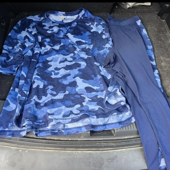 Lot of 8 pieces of womens sz 1XL 22/24 Clothing Romans, Catherine's,Woman Within - Picture 4 of 5